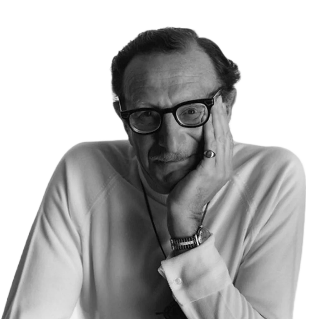 photo de Eric Berne en noir et blanc avec des lunettes et le visage posé sur sa main